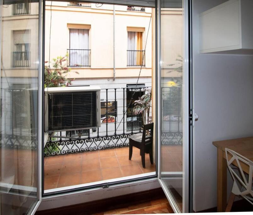 Exclusivo Y Acogedor Apartamento Con Balcon En Chueca, Con Aire Acondicionado Y Calefaccion Мадрид Екстериор снимка