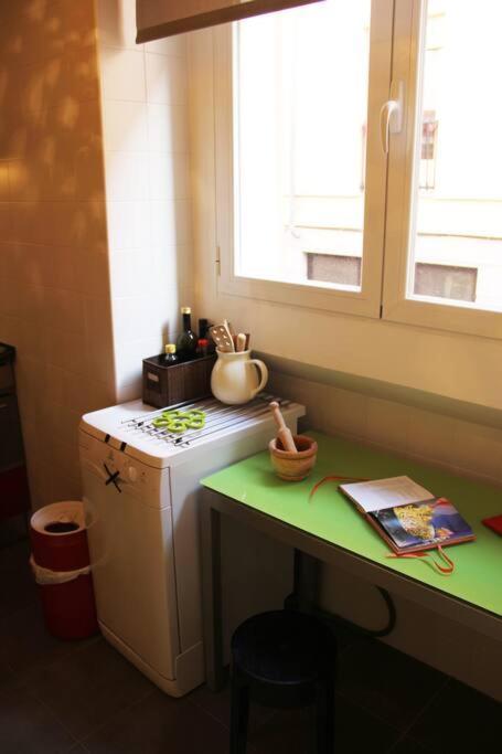 Exclusivo Y Acogedor Apartamento Con Balcon En Chueca, Con Aire Acondicionado Y Calefaccion Мадрид Екстериор снимка