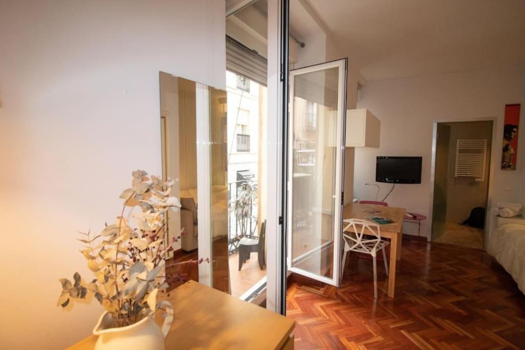 Exclusivo Y Acogedor Apartamento Con Balcon En Chueca, Con Aire Acondicionado Y Calefaccion Мадрид Екстериор снимка