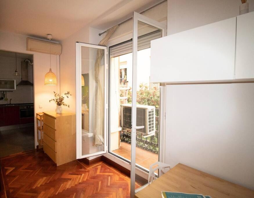 Exclusivo Y Acogedor Apartamento Con Balcon En Chueca, Con Aire Acondicionado Y Calefaccion Мадрид Екстериор снимка